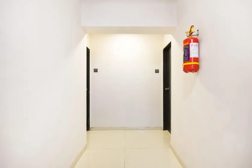 Hotel O Manish Inn - Image 1