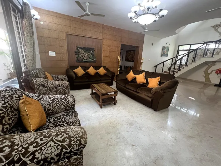 Stylish 6BHK Villa for 14 in ECR - Image 1