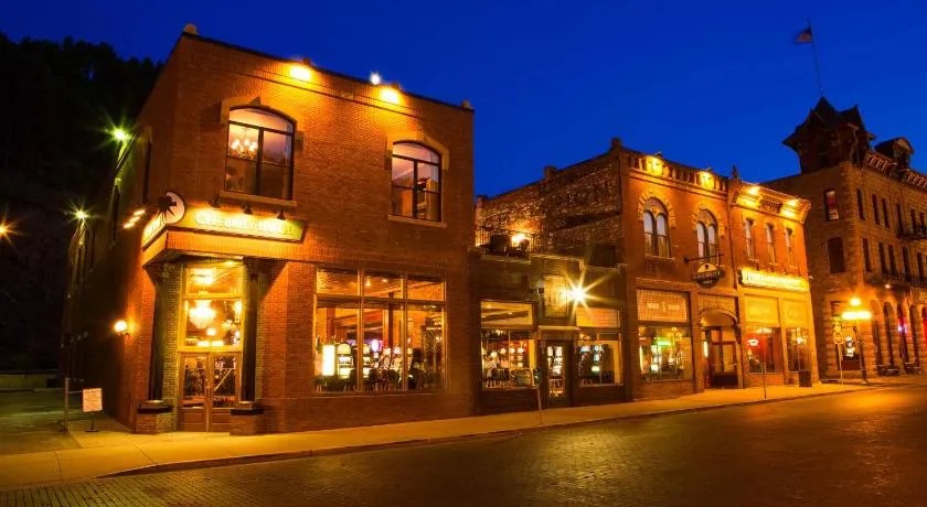 Celebrity Boutique Hotel - Image 1