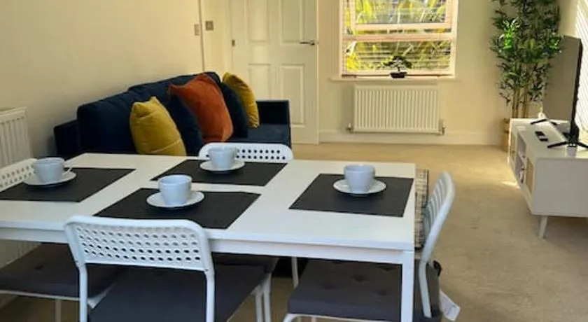 Great Ambience 3-Bedroom for Groups & Contractors - Image 1