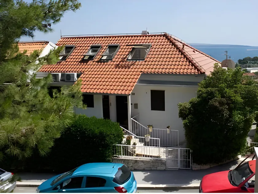 Guesthouse F - Image 1
