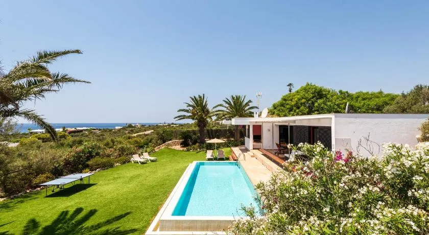 Villa Rosa by Escape Home - Image 1