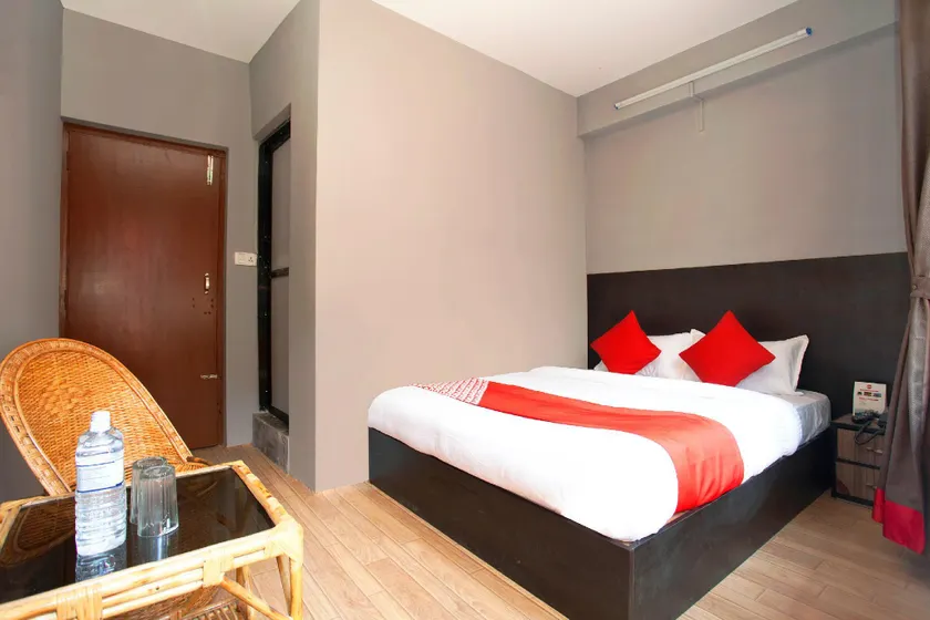 OYO 587 Hotel Tradition Inn - Image 1