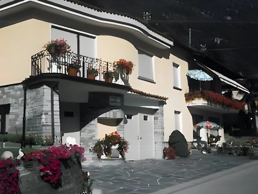 Casa Romana - Image 1