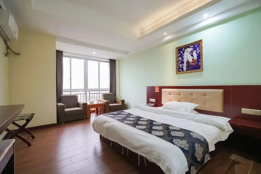 Seaside Holiday Hotel - Image 1