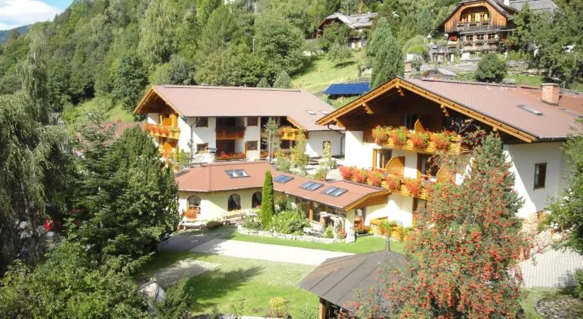 Charmant appartement adapté aux familles avec barbecue, jacuzzi et sauna | Adapté au travail à distance | Avec animaux autorisés - Image 1