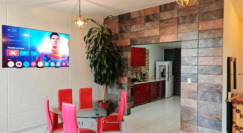 Lujoso y Amplio Loft con alberca climatizada! Amplia y elegante cama para alberca, Cuernavaca somos los únicos en ofrecerte 2 jacuzzis premium con agua caliente y sistema de hidromasaje tipo Spa, terraza panorámica con asador de carbon y mas amenidades! - Image 1