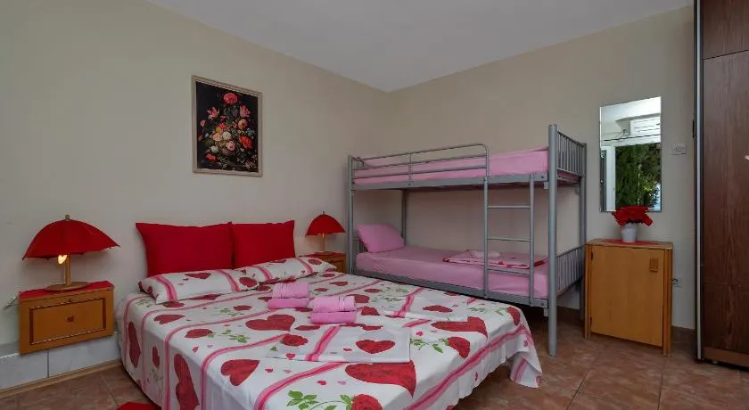 Vila Milena - Image 1