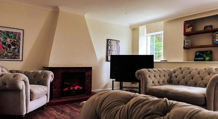 Countryside Converted Barn and Cottages Near Newquay - Image 1