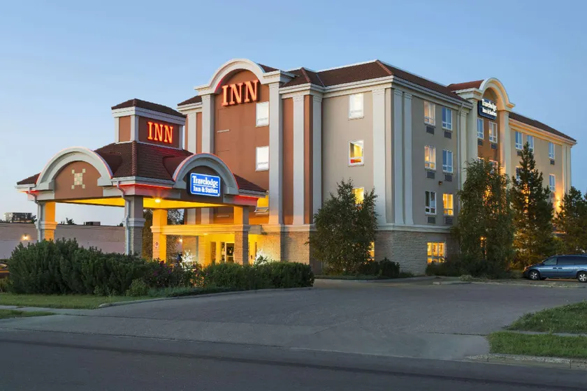 Travelodge by Wyndham Spruce Grove - Image 1