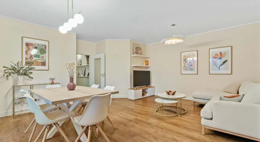 Stylish One-Bedroom Near Luxexpo and EU Institutions - Image 1