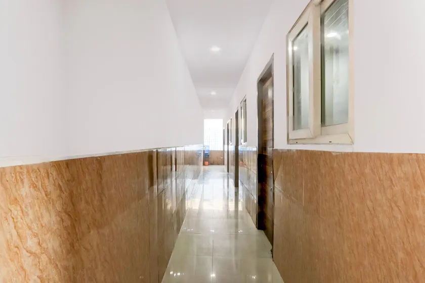 SPOT ON Hotel Aaraadhya Residency - Image 1