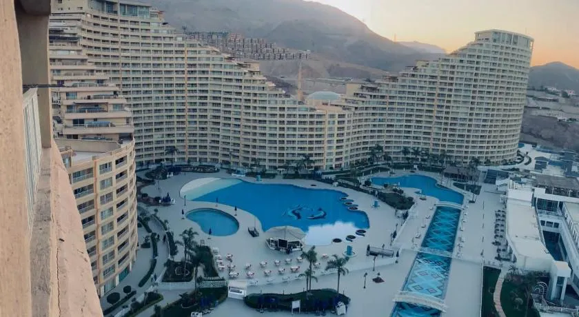 Porto Sokhna Pyramids Hotel - Image 1