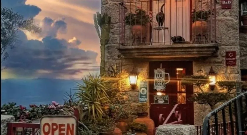 Casa de David - Bed and Breakfast in Monsanto - Image 1