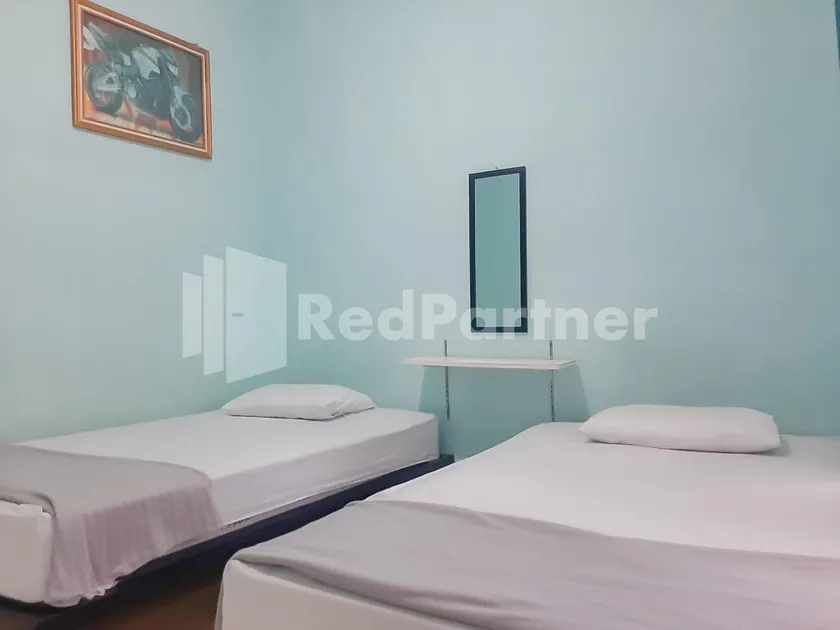 Syariah Safar Guest House Mitra RedDoorz - Image 1