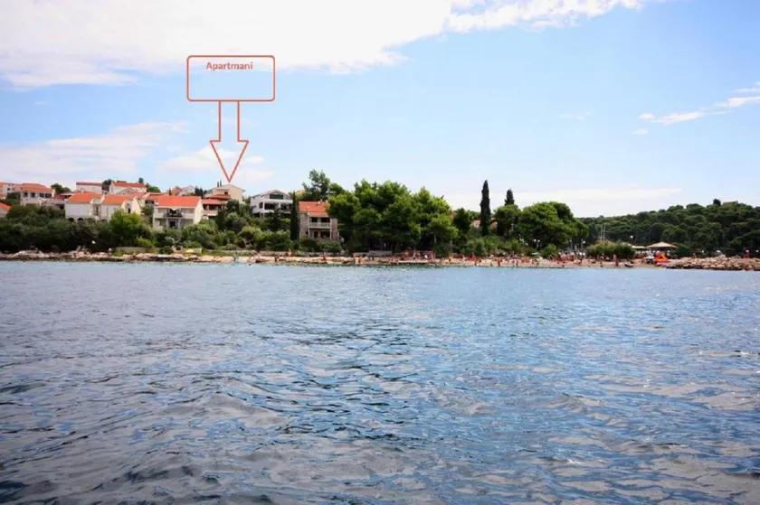 Apartment ZB B2 Maslinica, Island Solta - Image 1