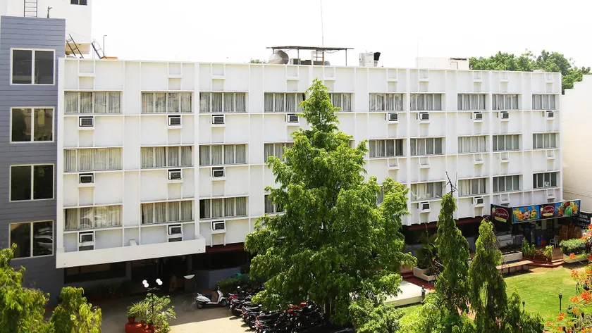 HOTEL RAJVIHAR DELUXE - Image 1