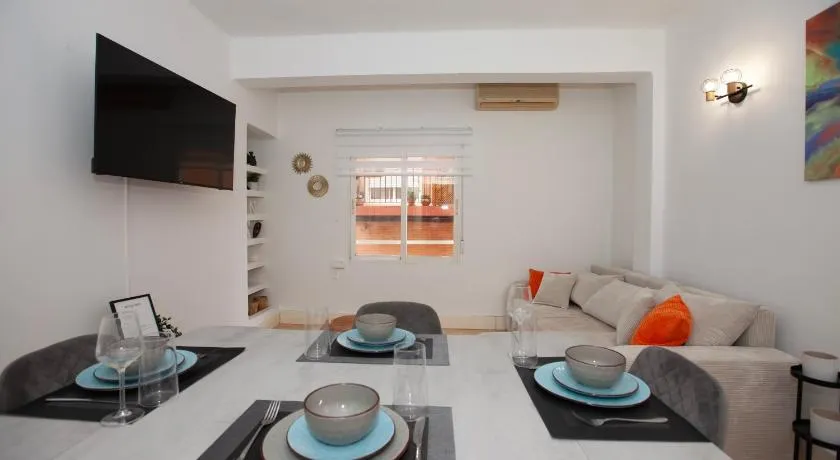 Precioso Apartamento en Valencia 2 dormitorios con Parking - Image 1