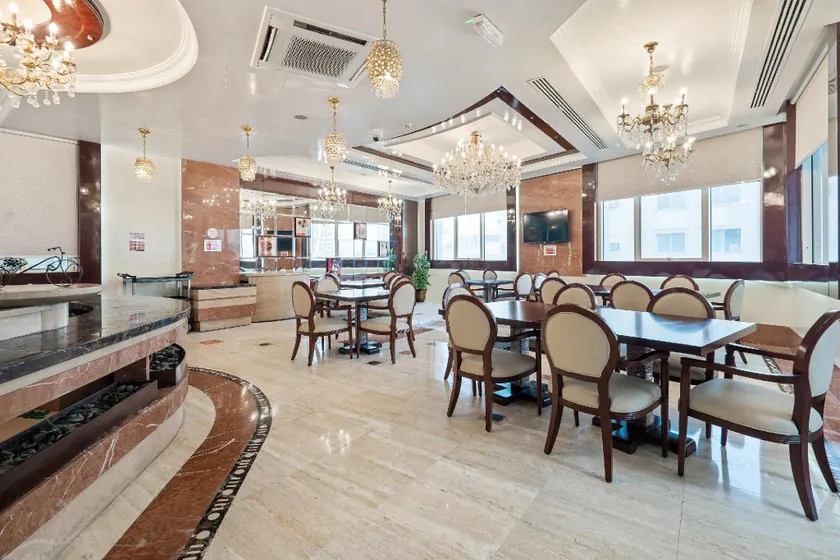 Chairmen Hotel - Image 1