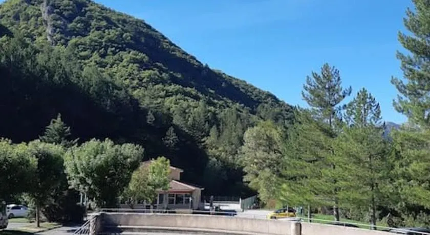 T2 au cœur de la nature de Digne - Image 1