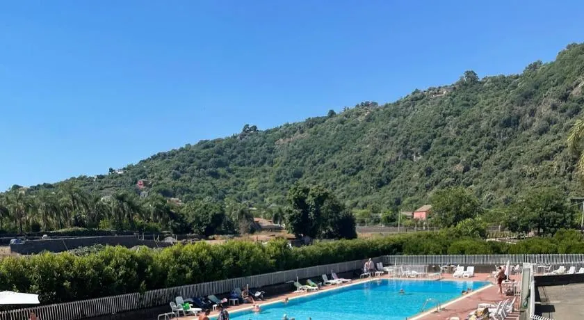 Tuttifrutti holiday - Image 1