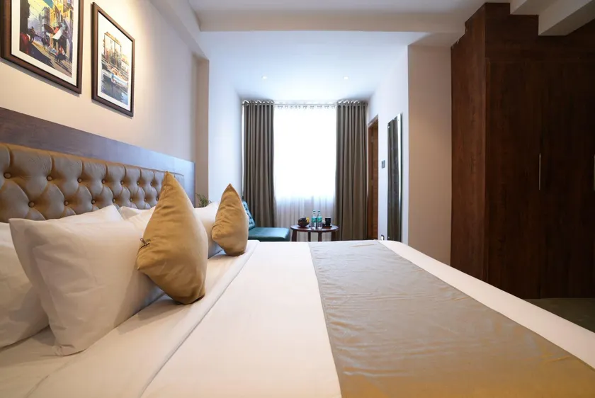 Seaking Suites-MG Road - Image 1