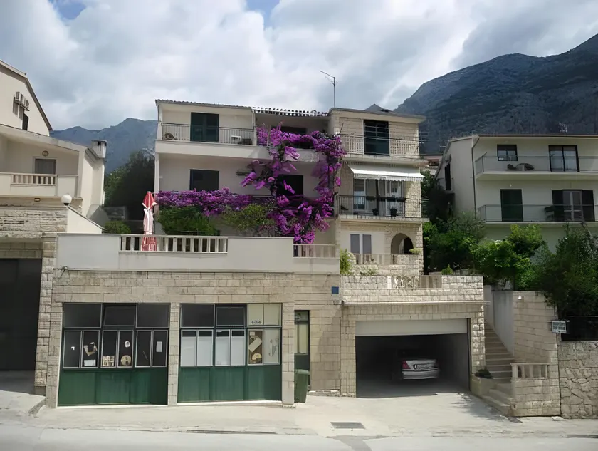 Apartments Villa Luce - Image 1