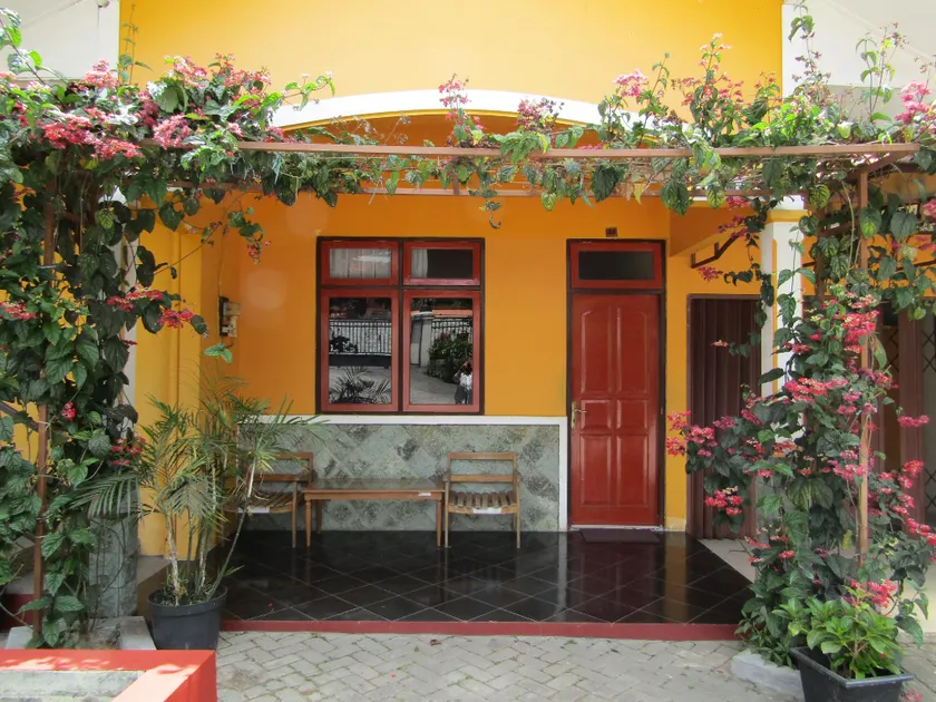 Hotel BIP Tawangmangu - Image 1