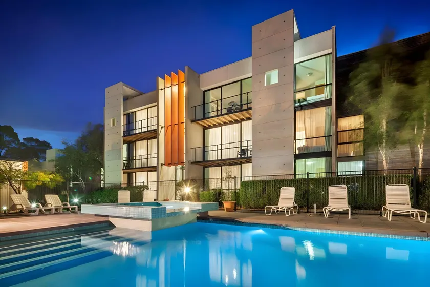 Phillip Island Apartments - Image 1