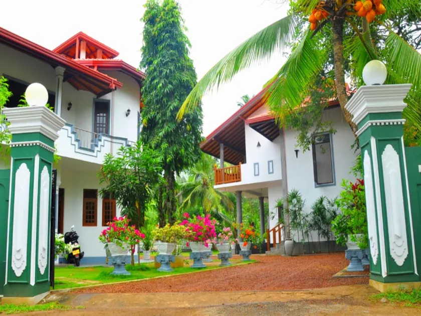 Canal Villa - Image 1