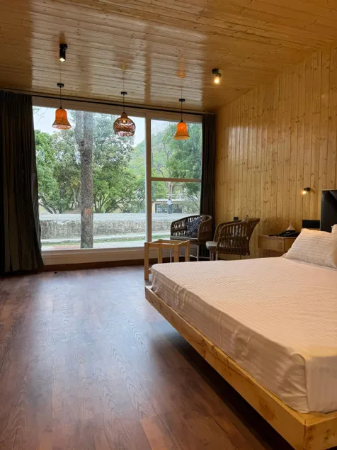 Hotel North Wood - Image 1