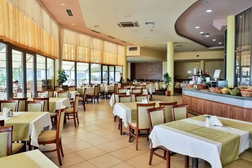 Golden Beach Park Hotel - All inclusive - Image 1