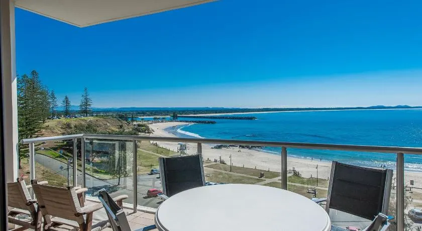 Sandcastle Apartments - Image 1
