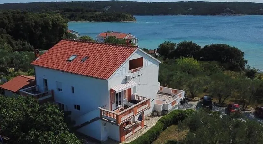 Apartments by the sea Supetarska Draga - Gonar, Rab - 24383 - Image 1