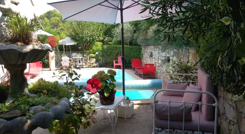 La Sapiniére -chambres climatisées - Image 1
