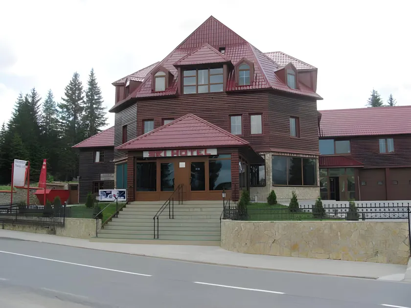 Ski Hotel - Image 1