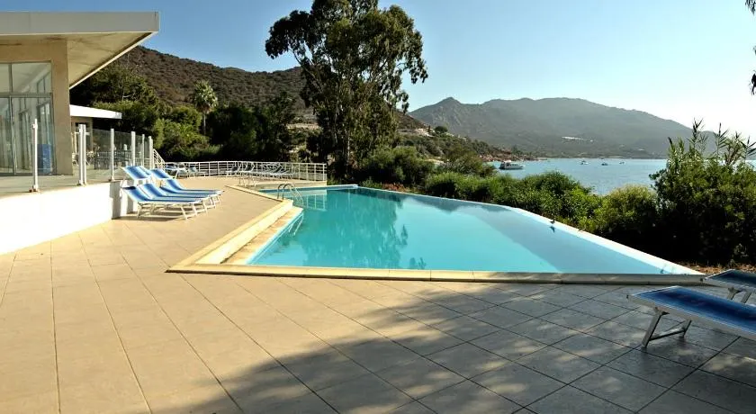 Hotel la Parata - Image 1