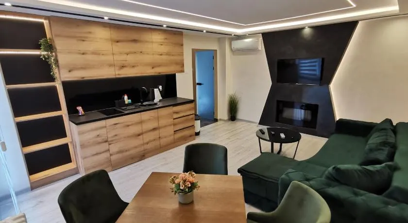 Princ Lux jaccuzi and sauna with free parking - Image 1