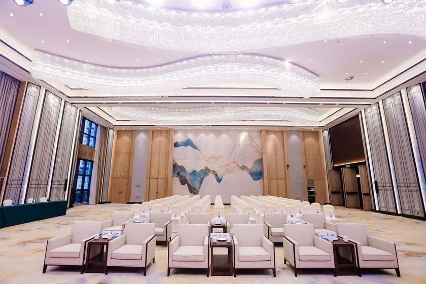 GUIAN HOWARD JOHNSONZHIYUF HOTEL - Image 1