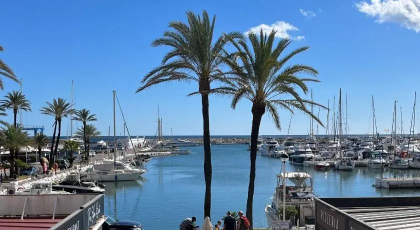 Marlenes Penthouse Duquesa - Image 1