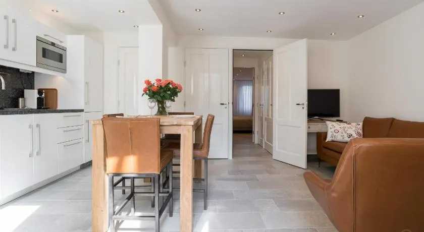 Artis Plantage Apartment - Image 1