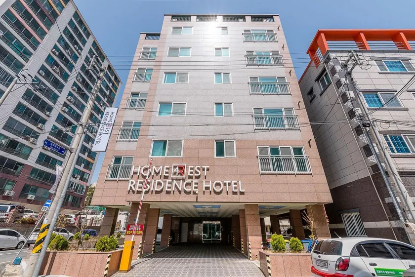 Home Fourest Residence Hotel Okpo - Image 1