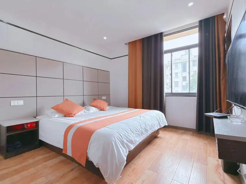 Yiting Business Hotel - Image 1