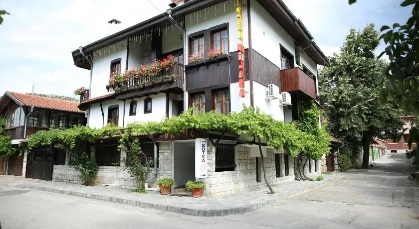 Oazis Family Hotel - Image 1
