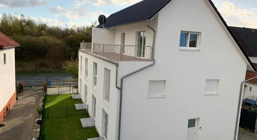 Modernes Monteurhaus mit viel Platz - Image 1
