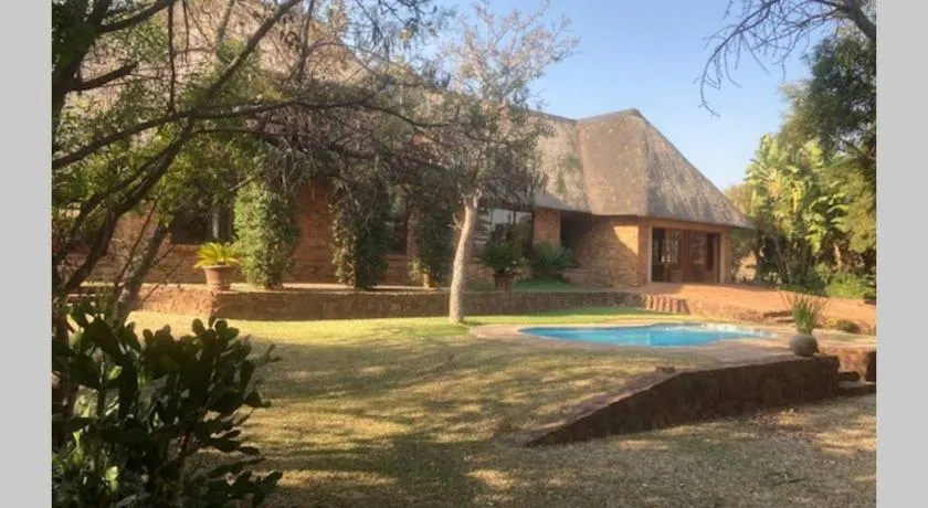 Thala Thala Private Villa in the bush-veld - Image 1