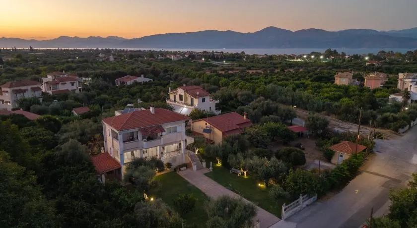 Azure Garden Retreat - Image 1