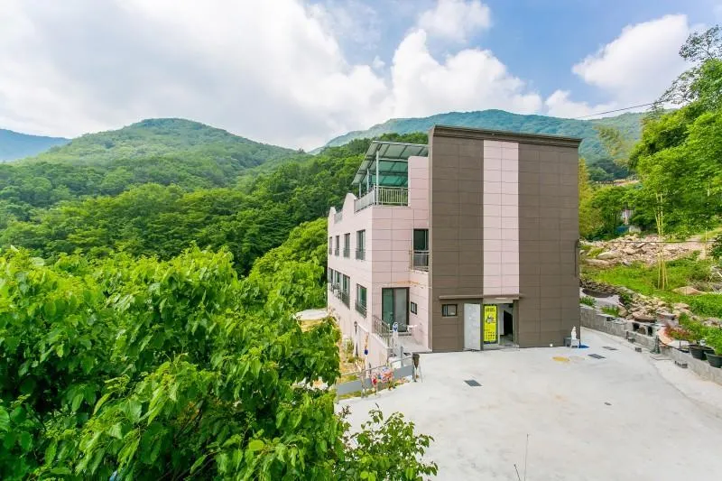 Gimhae Solar House Pension - Image 1