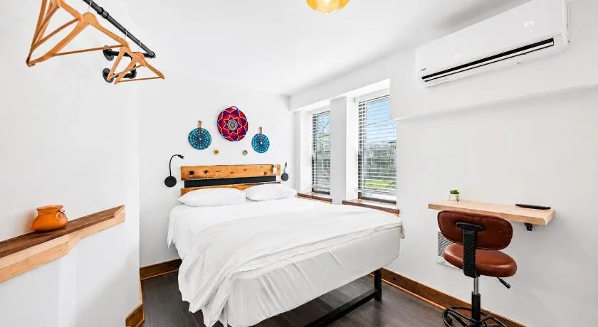 Bright ADA Suite-Near PHL & Subaru Park GSS B2 - Image 1