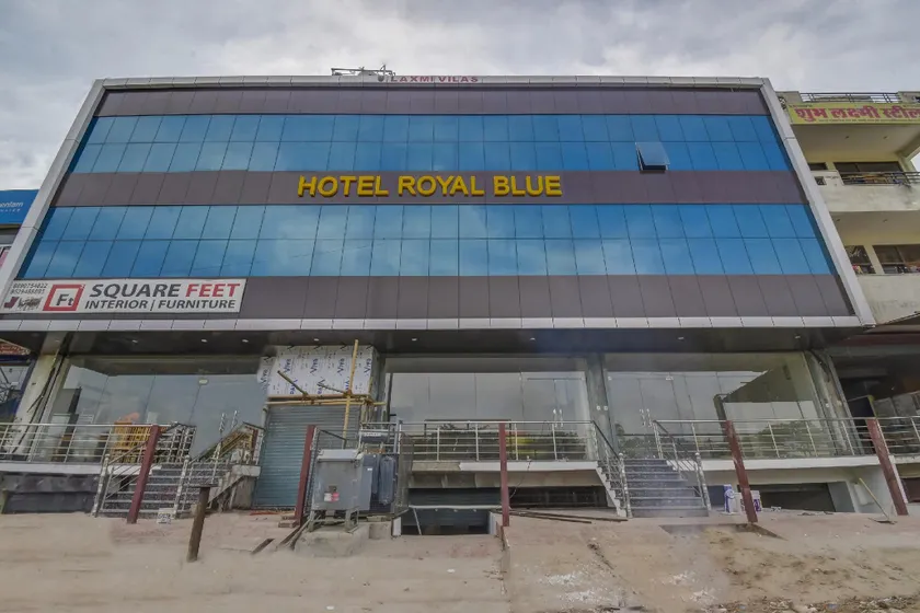 Hotel O Royal Blue - Image 1